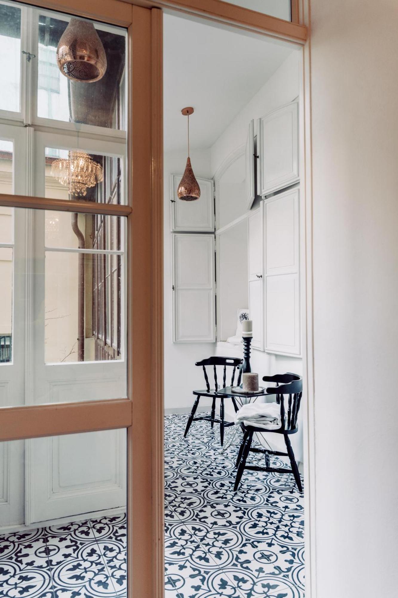 Wenceslas Square / Main Station - New Studio***** Apartment Prague